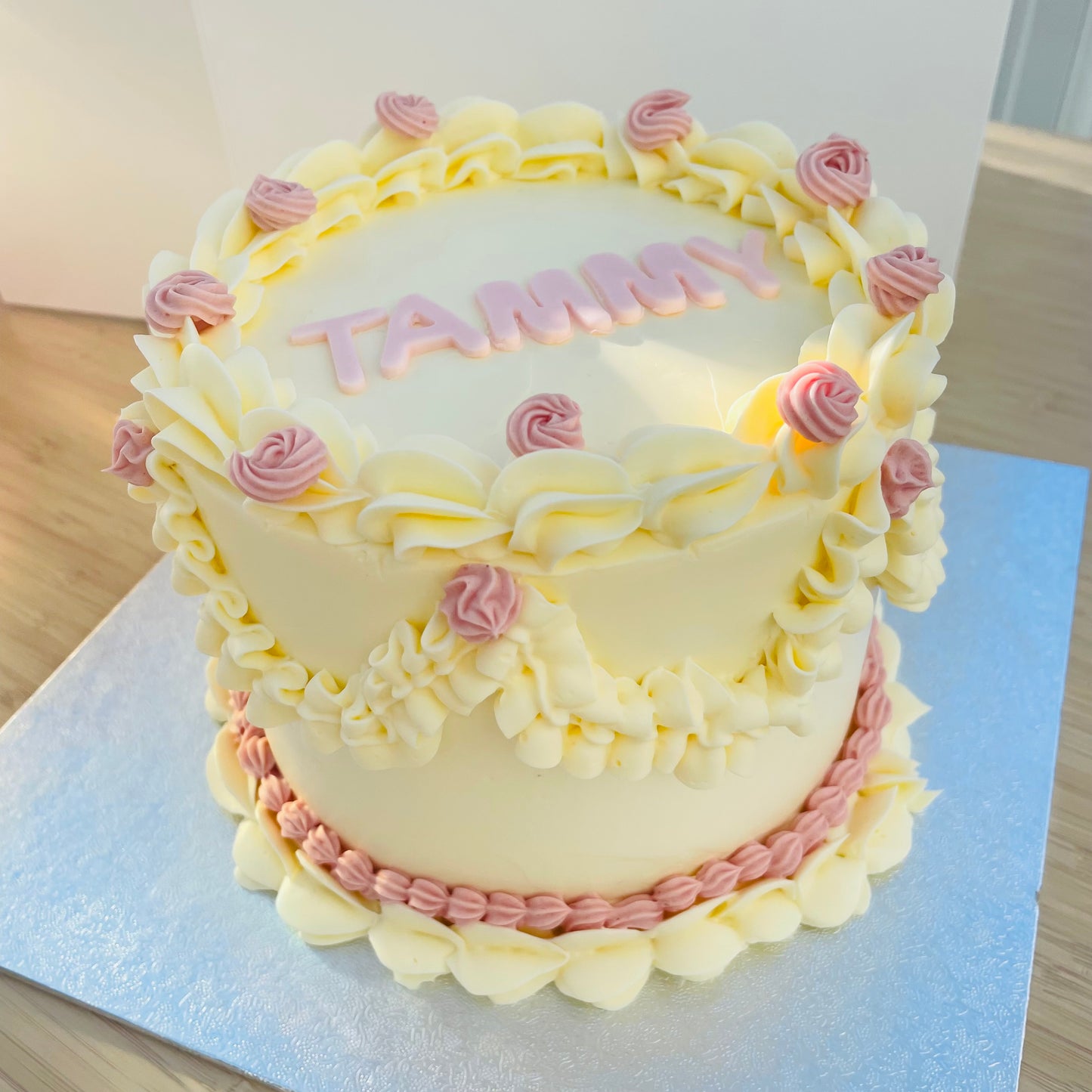 MacyM’s Custom-made Buttercream Cakes