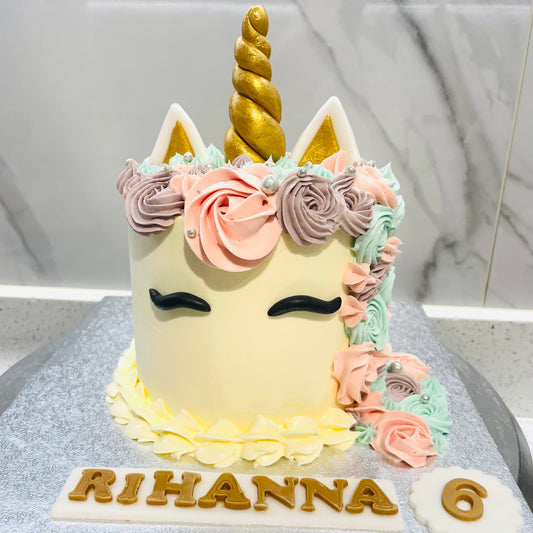 MacyM’s Custom-made Buttercream Cakes