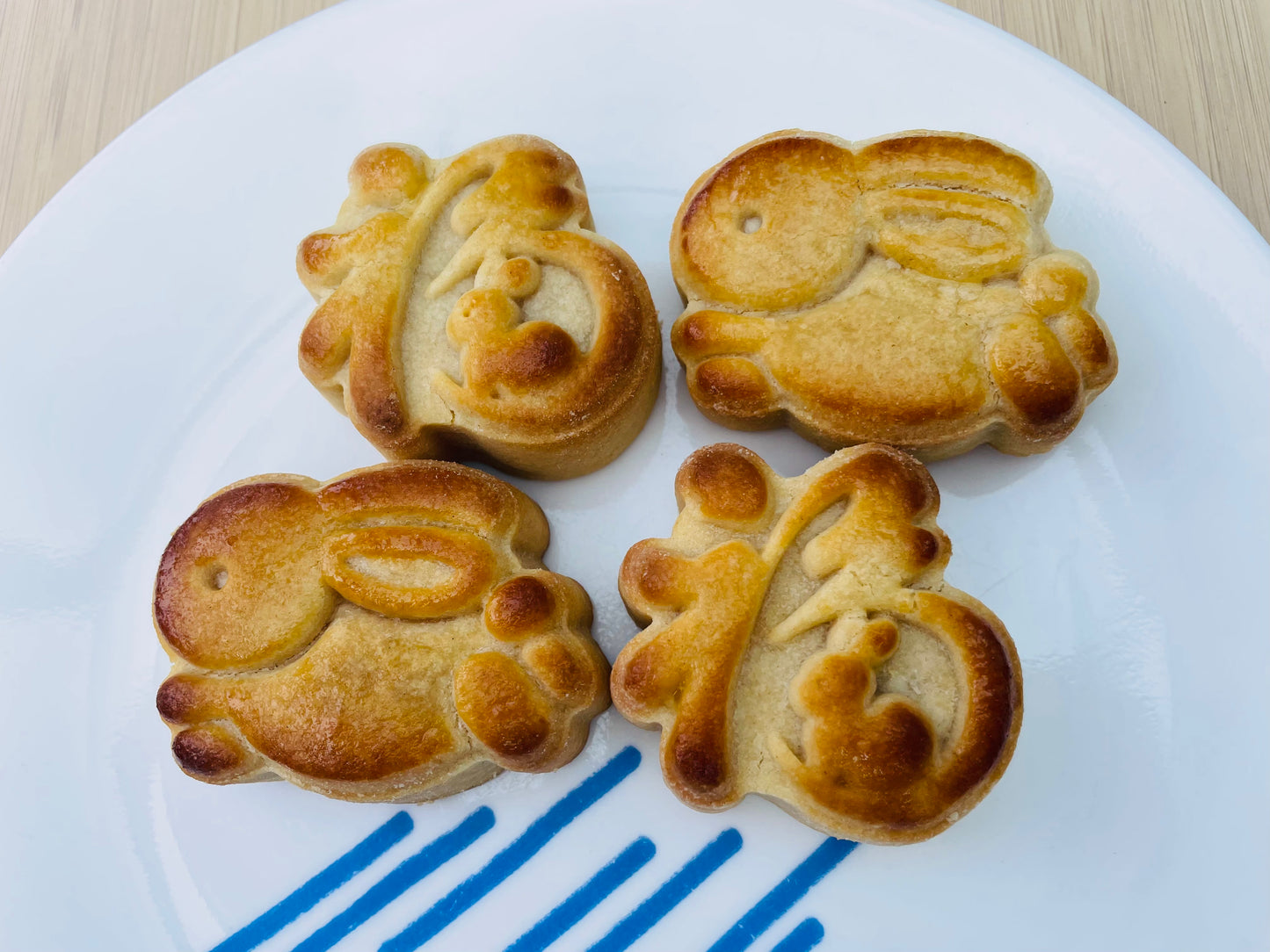 Rabbit Custard Mooncakes - Box of 4 / Box of 6