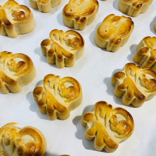 Rabbit Custard Mooncakes - Box of 4 / Box of 6