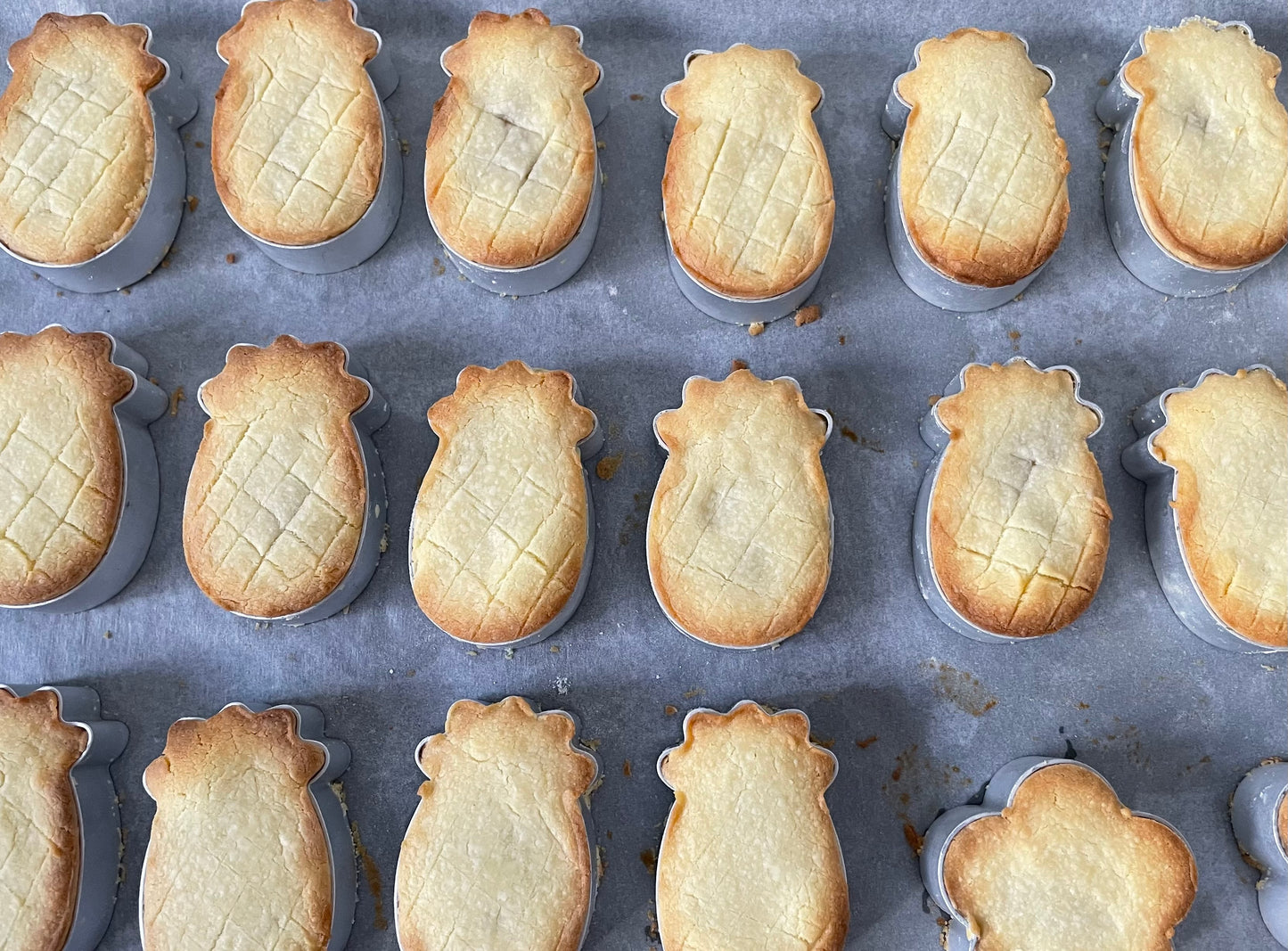 Taiwanese Pineapple Cakes - Box of 5