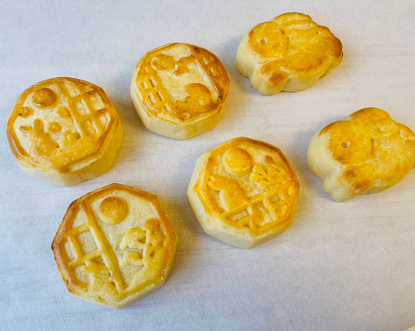 Rabbit Custard Mooncakes - Box of 4 / Box of 6