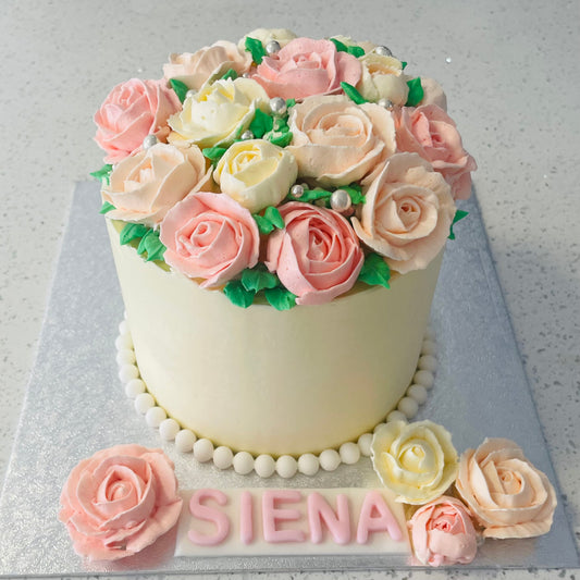 MacyM’s Custom-made Buttercream Cakes